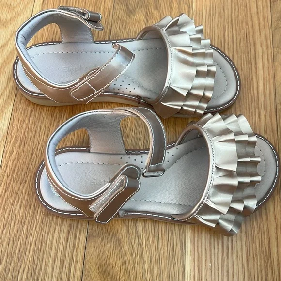 Elephanttito girls sandals (rose gold-ish) size 13 - Picture 2 of 3